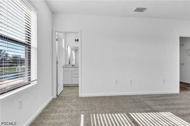 Building Photo - 1424 Weeping Willow Ct