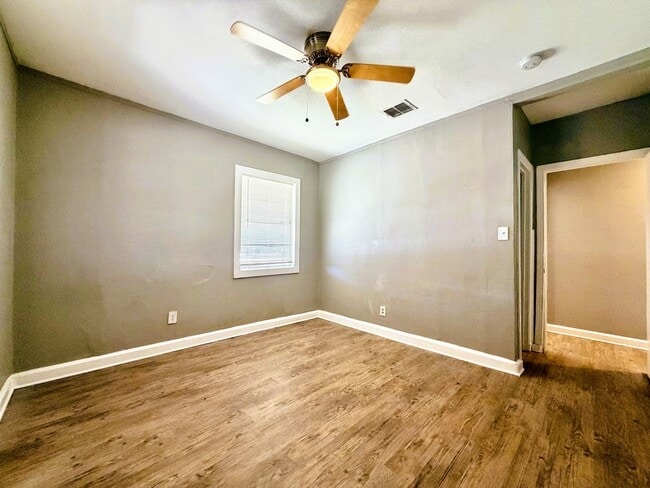 Building Photo - Beautiful 3-Bed Home in Schertz!