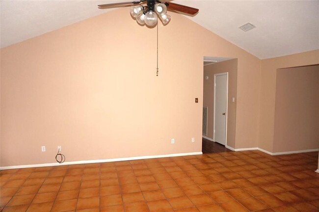 Building Photo - 3718 Glade Forest Dr