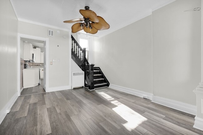 Building Photo - 1542 Warren St