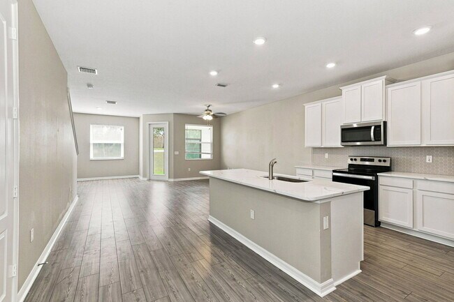 Building Photo - 11410 Cay Spruce Wy