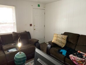 Building Photo - 413 Emmet St