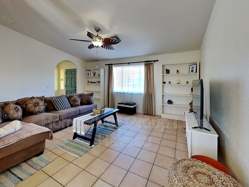 Building Photo - 2860 Edgewood Dr