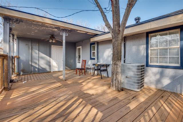 Building Photo - 222 Moore St