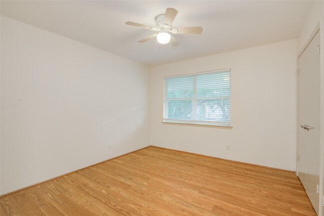 Building Photo - 1433 Cedar Post Ln