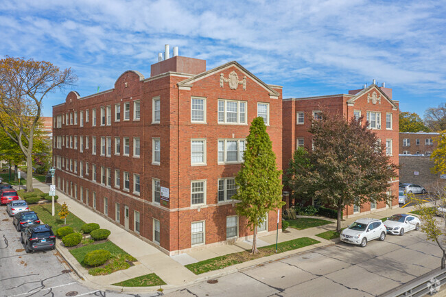 Building Photo - Clarence & Harrison Apartments