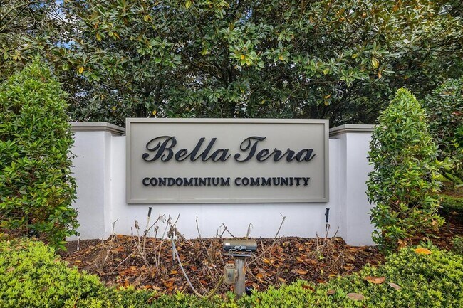 Building Photo - 2705 Maitland Crossing Way