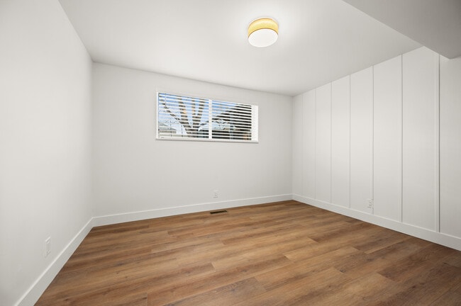 Building Photo - 3840 S 775 E