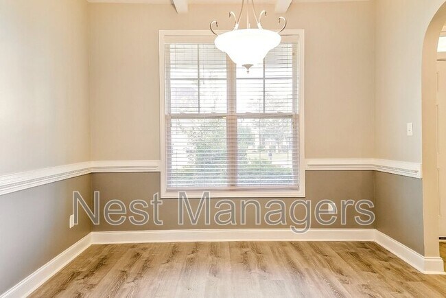 Building Photo - 1081 Ronald Reagan Drive