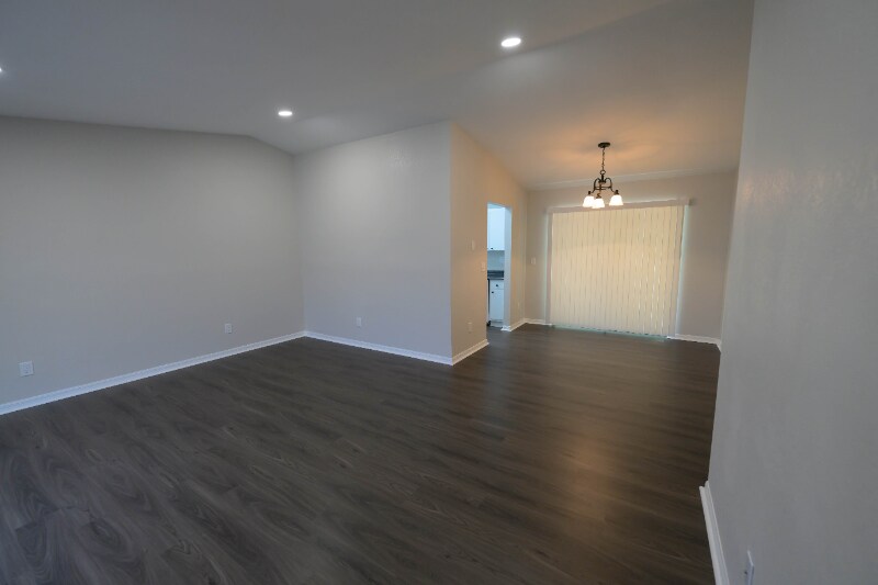 Building Photo - 1917 Wolford Rd