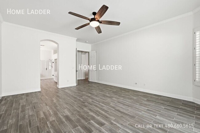 Building Photo - 5080 S McClelland Dr