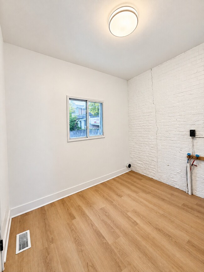Building Photo - 3034 Emerald St