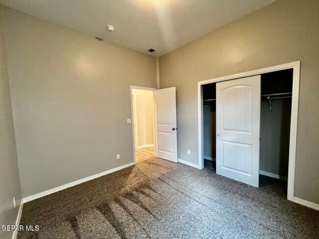 Building Photo - 11365 Hidalgo Dr