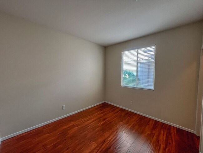 Building Photo - Charming Single-Story Home in a Prime Loca...