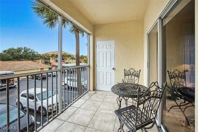 Building Photo - 6461 Aragon Way