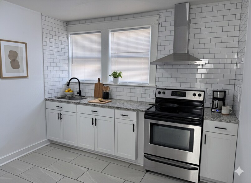 Building Photo - 1111 Buchanan St