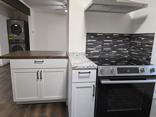 Building Photo - 420 W Huntington Ave