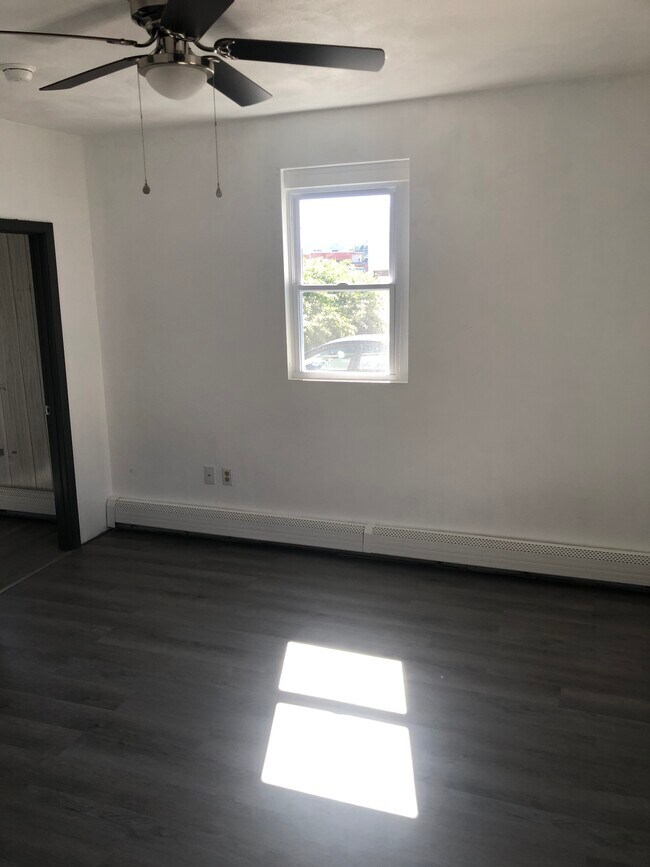 Building Photo - 34-1 Elbow St