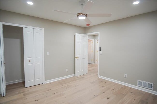Building Photo - 2344 Milstead Cir NE