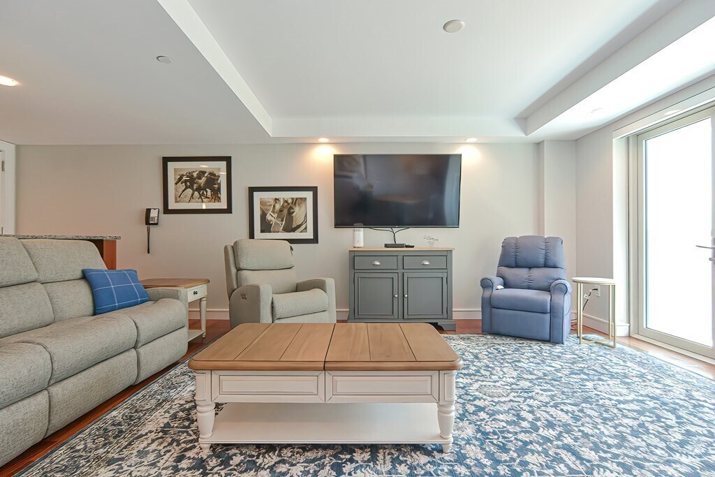 Building Photo - 3 Battery Wharf