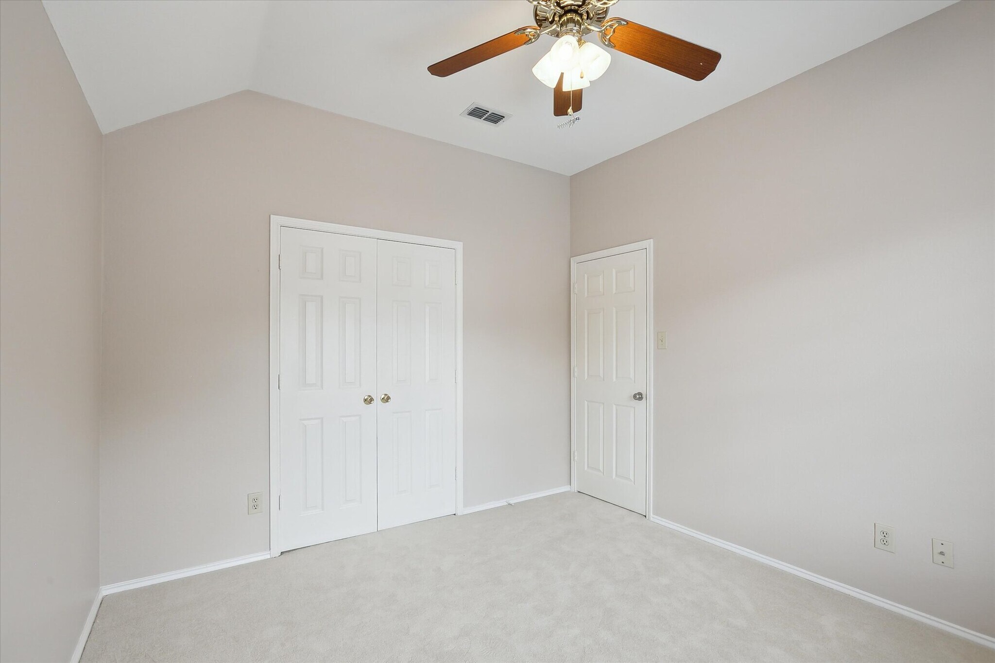Building Photo - 7100 Amethyst Ln