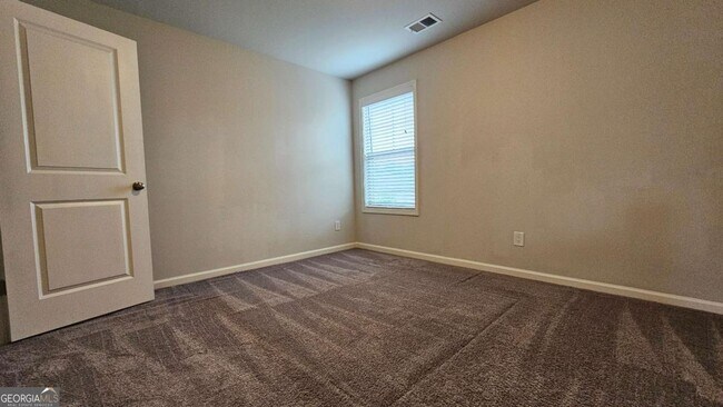 Building Photo - 551 Wagon Hill Ln