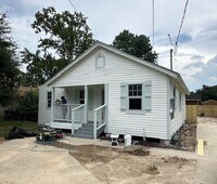 Building Photo - 2250 74th Ave