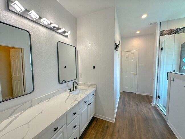 Building Photo - 14819 Grove Canyon Ct