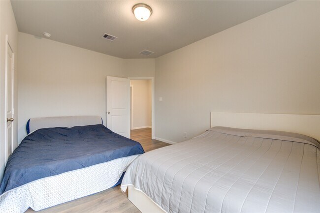 Building Photo - 12202 Bell County Ct