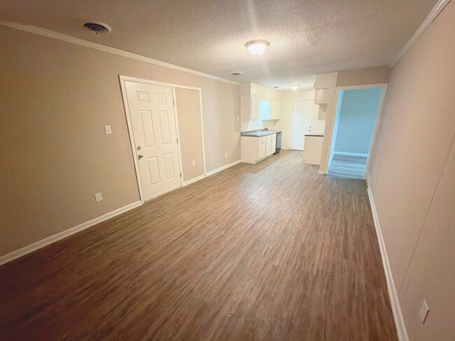 Building Photo - 4066 Berrywood Ave
