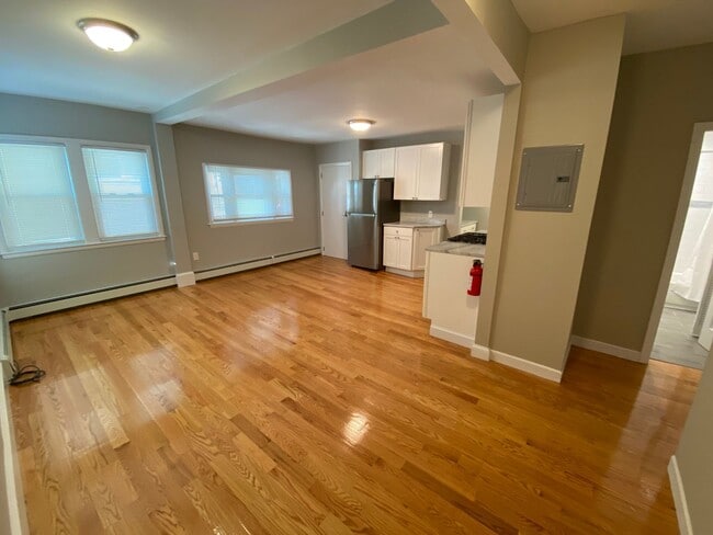 Building Photo - 71-73 Hall Ave