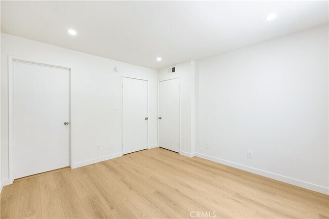 Building Photo - 7750 Laurel Canyon Blvd