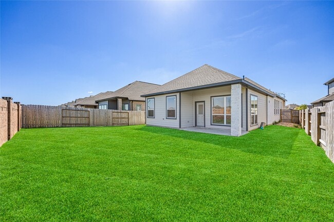 Building Photo - 21130 Garden Palm Dr