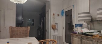 Building Photo - 920 W Morgan St