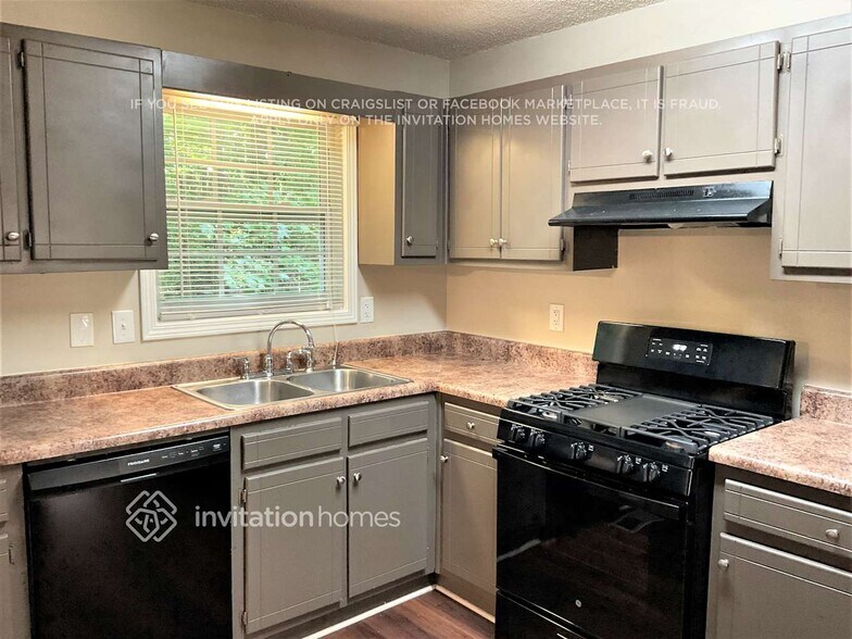 Building Photo - 2182 Cedar Creek Ln