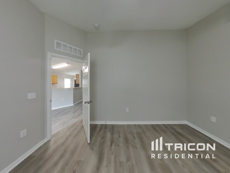 Building Photo - 4138 Clearbrook Cove Rd