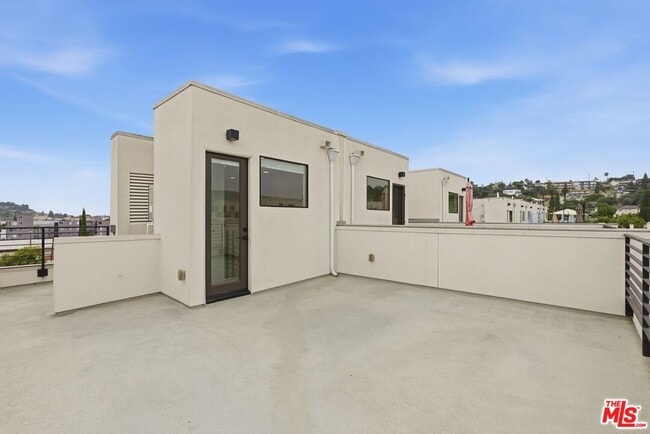 Building Photo - 1605 Arla Way