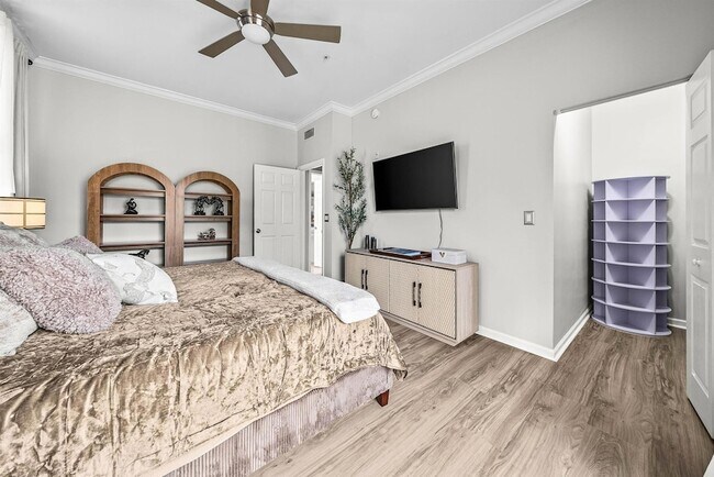 Building Photo - 11720 St Andrews Place St