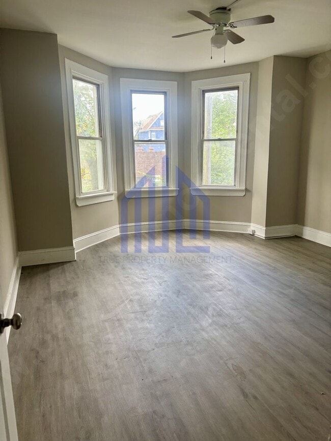 Building Photo - Coming Soon!!!!!! Spacious 4 Bedroom in West Baltimore