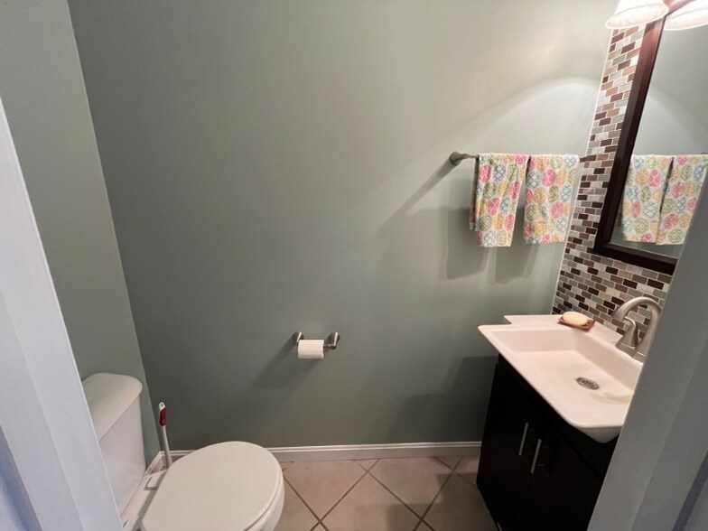 Building Photo - 1337 Inlet Ct