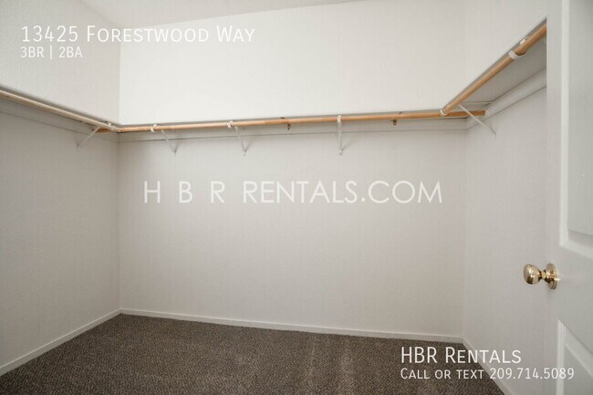Building Photo - 13425 Forestwood Way