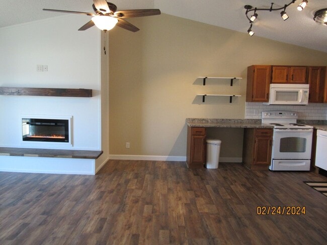Building Photo - 2 Bedroom Condo in Osage Beach