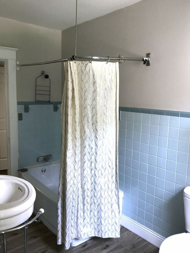 Building Photo - Location, Location, Location! 4br/2ba Home...