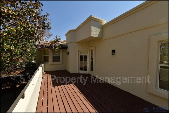 Building Photo - 6598 Eagle Ridge Dr