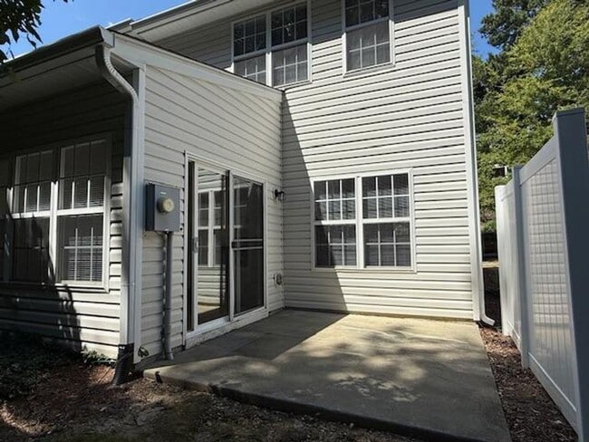 Building Photo - 146 Forthview Way