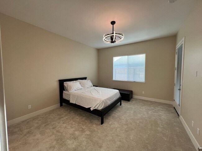 Building Photo - Brand new 3 bedroom single story home!