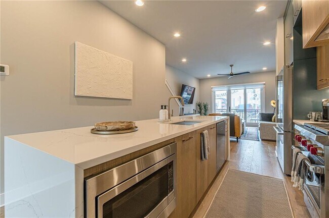 Building Photo - 699 Vidalia Ln