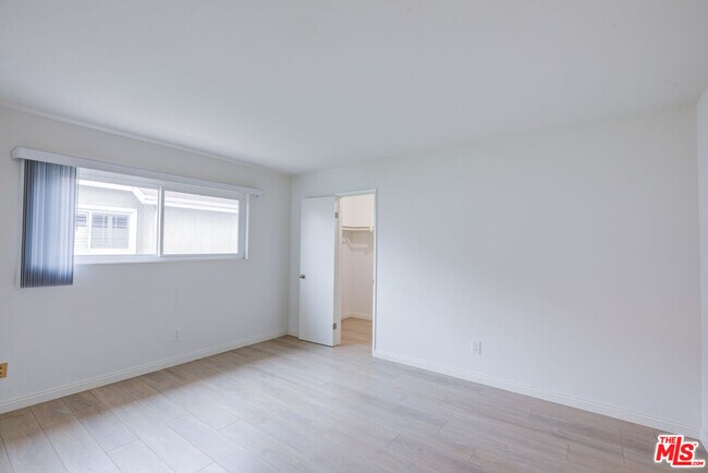 Building Photo - 2020 Graham Ave