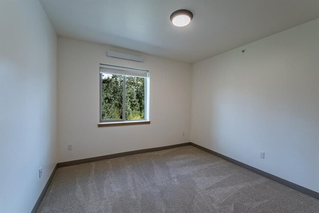 Building Photo - 3039 Clinton Dr