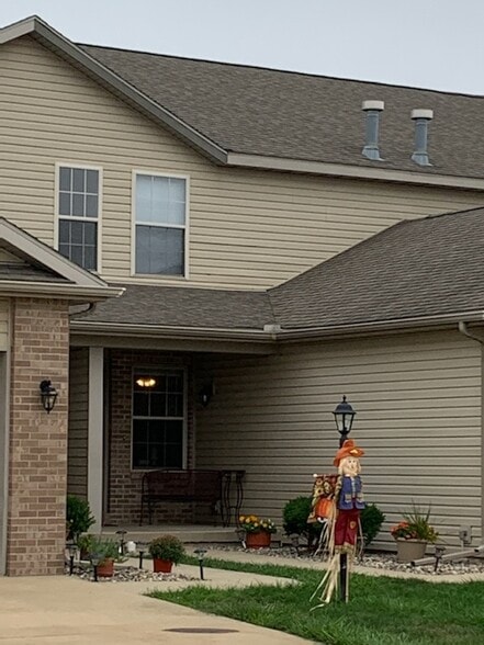 Front View - 3818 Balmoral Dr
